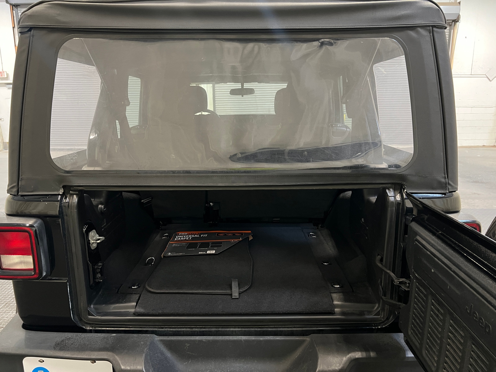 Thumbnail: 2023 Jeep Wrangler - 7