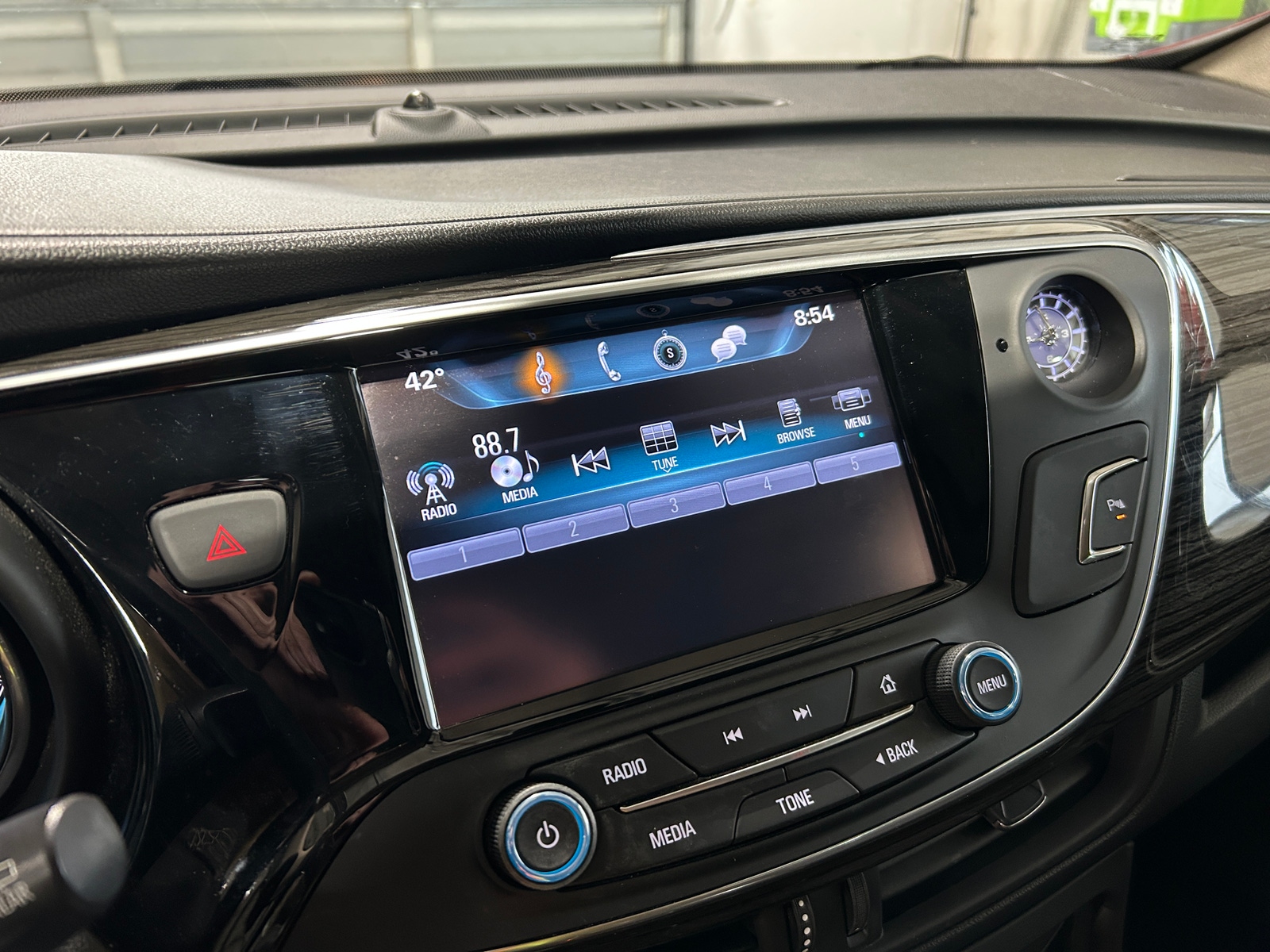 Thumbnail: 2018 Buick Envision - 3