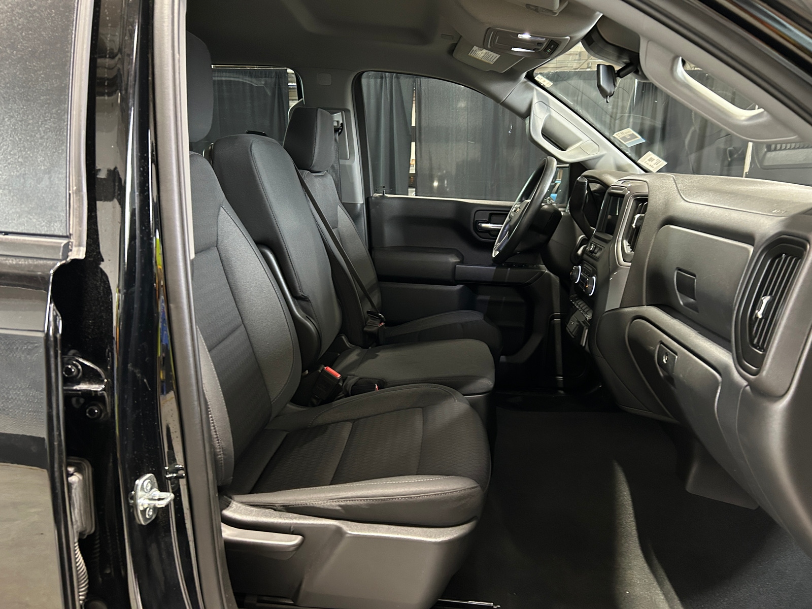 Thumbnail: 2023 Chevrolet Silverado 1500 - 2