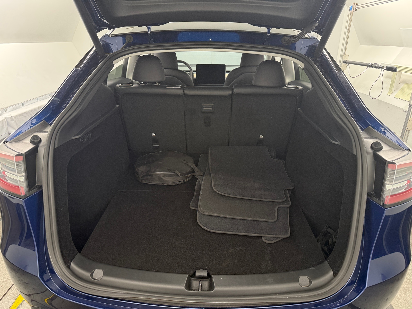 Thumbnail: 2025 Tesla Model Y - 6