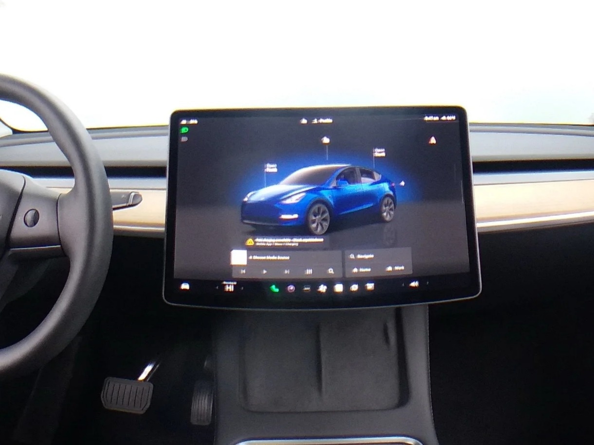 Thumbnail: 2025 Tesla Model Y - 3