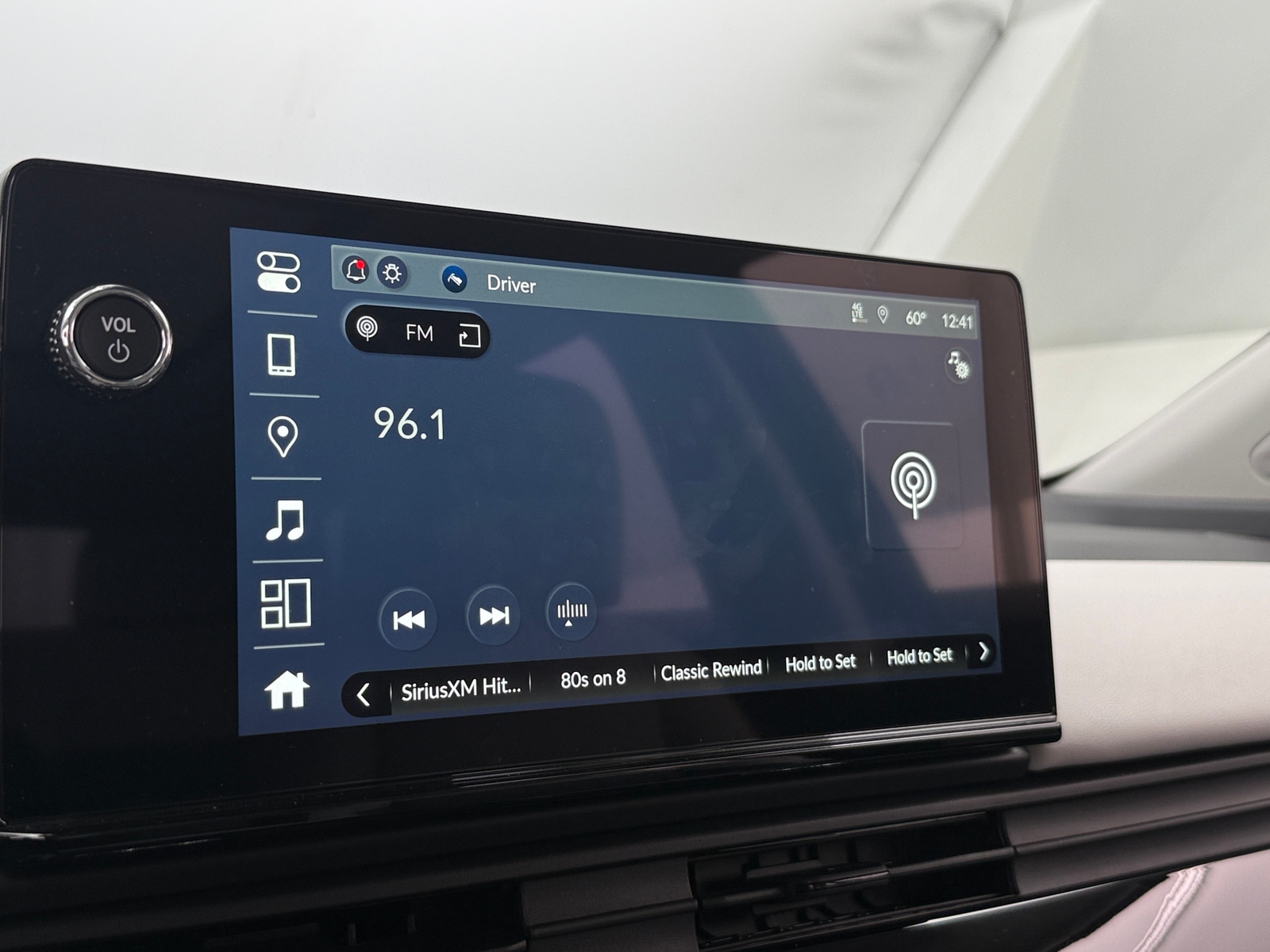 Thumbnail: 2025 Honda Prologue - 3