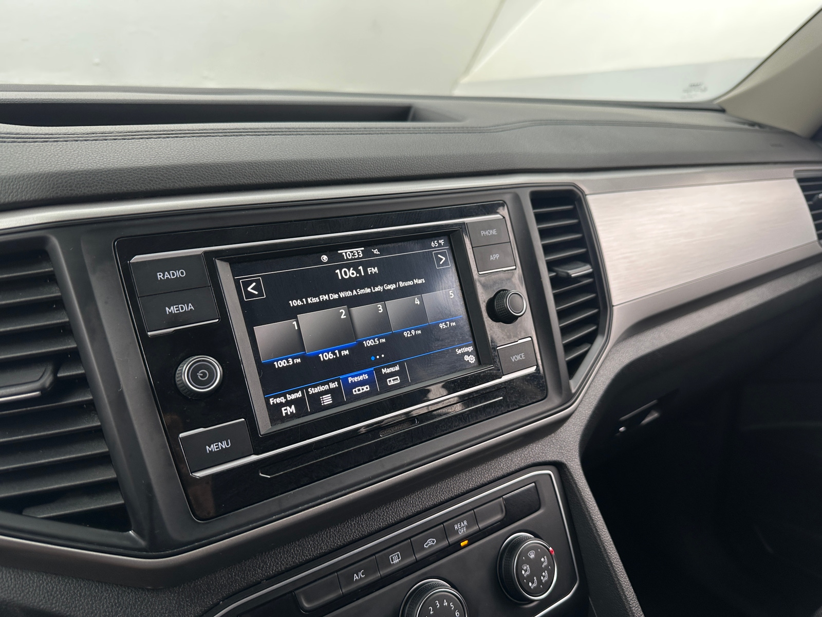 Thumbnail: 2021 Volkswagen Atlas - 4