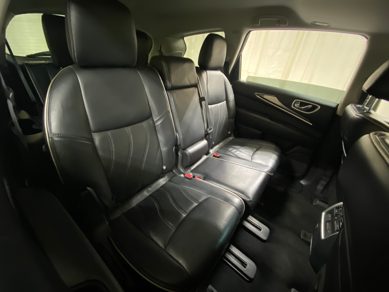 Thumbnail: 2017 INFINITI QX60 - 5