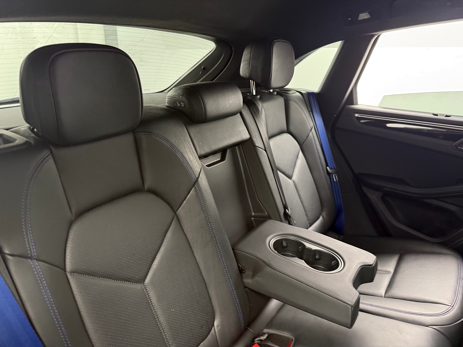 Thumbnail: 2023 Porsche Macan - 5