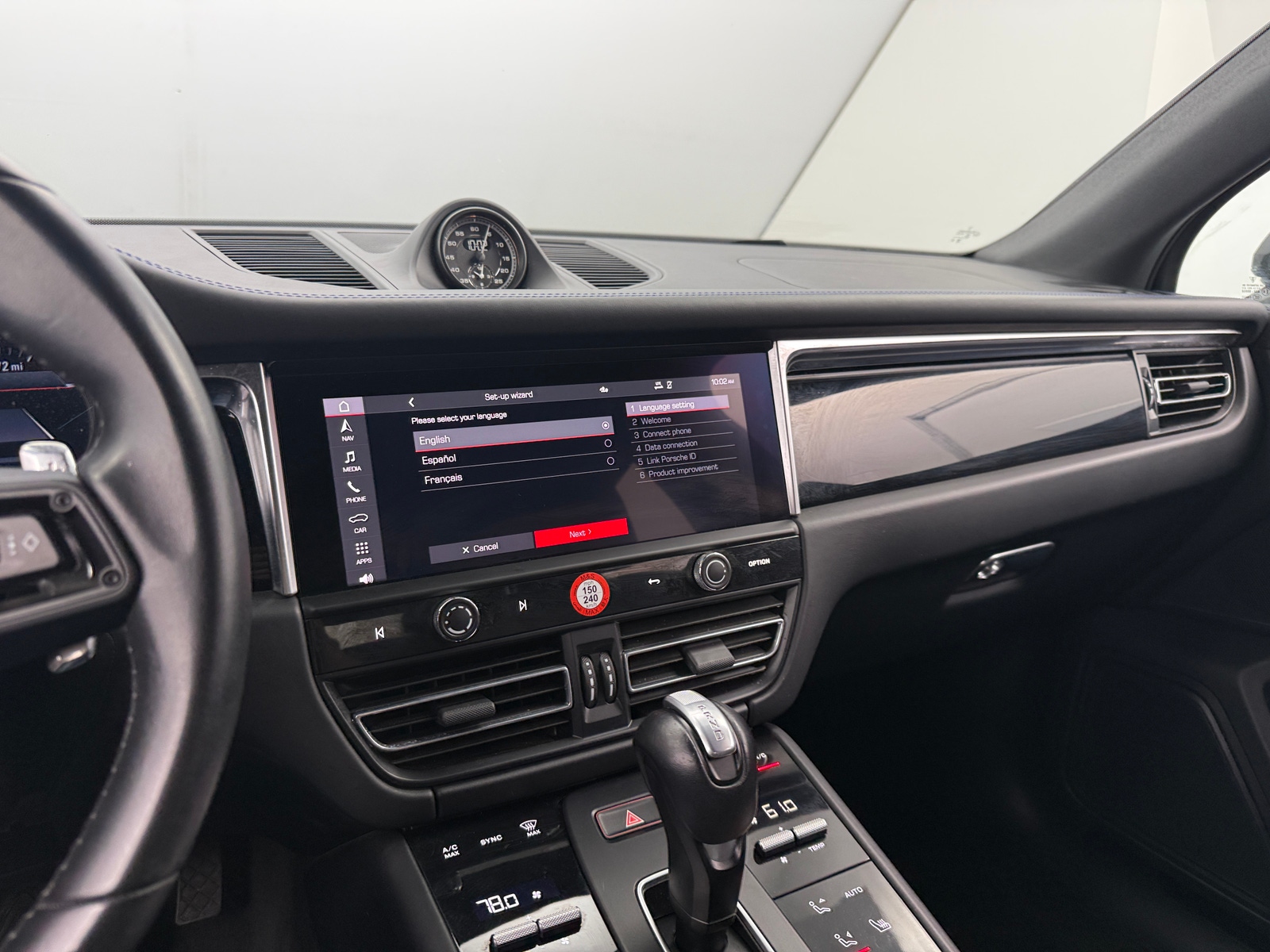 Thumbnail: 2023 Porsche Macan - 3