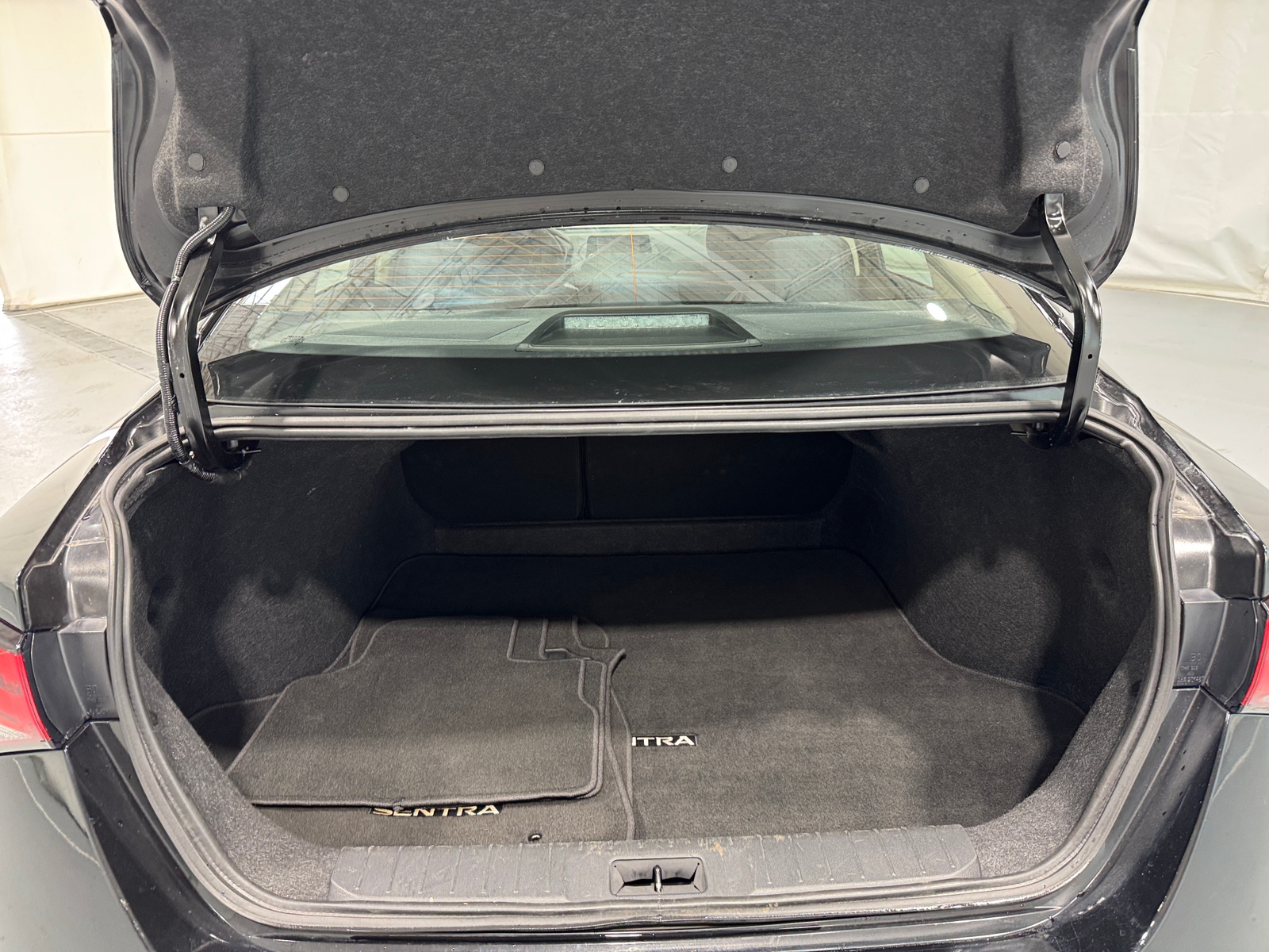 Thumbnail: 2025 Nissan Sentra - 7