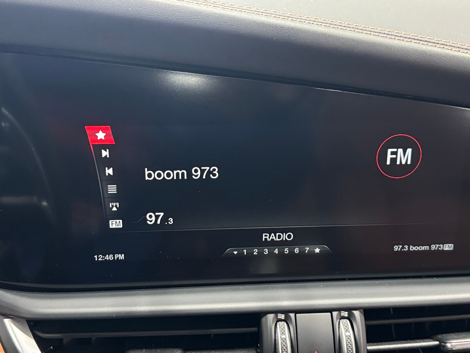 Thumbnail: 2018 Alfa Romeo Giulia - 3