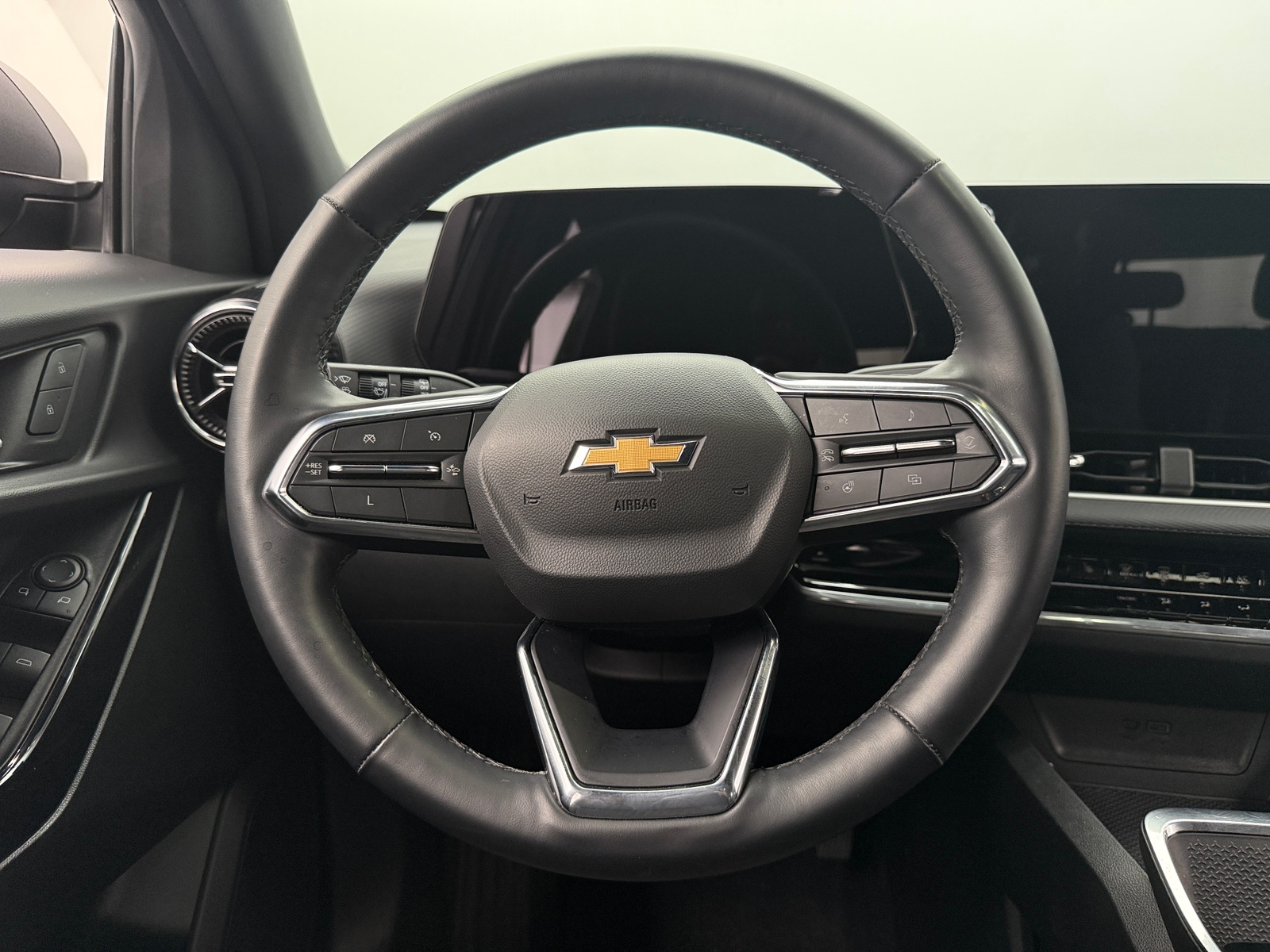 Thumbnail: 2025 Chevrolet Equinox - 5