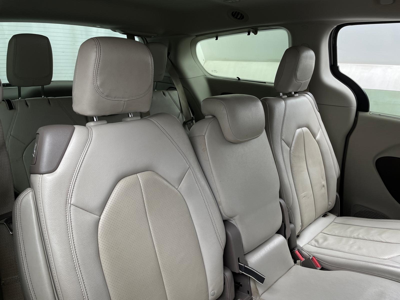 Thumbnail: 2020 Chrysler Pacifica - 5