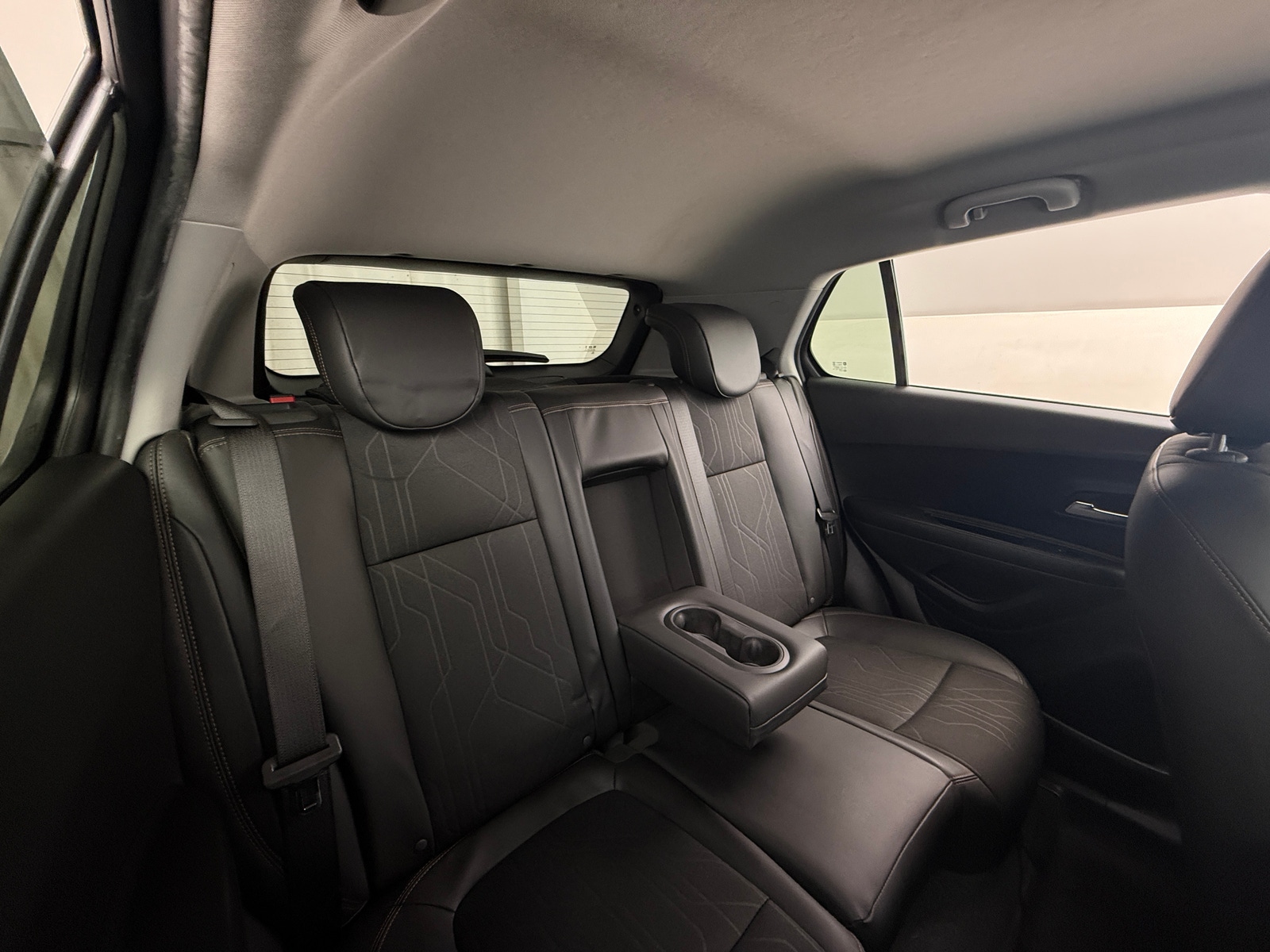 Thumbnail: 2022 Chevrolet Trax - 6