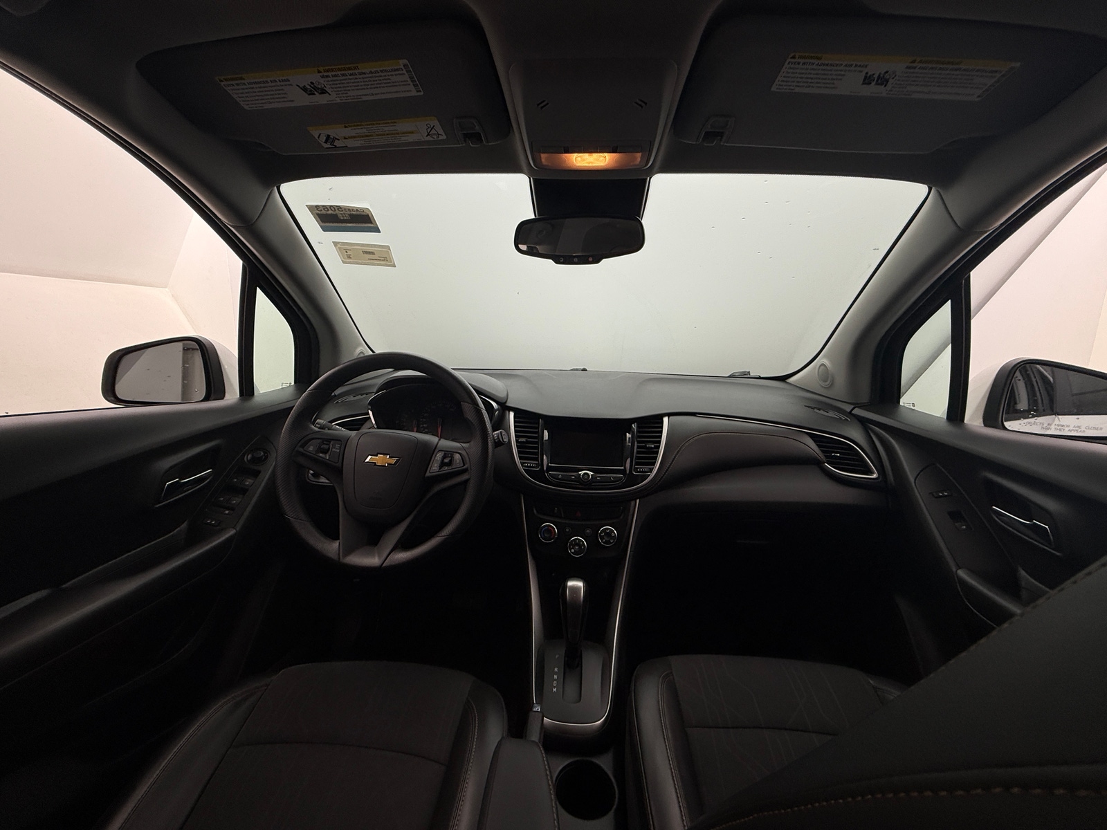 Thumbnail: 2022 Chevrolet Trax - 3