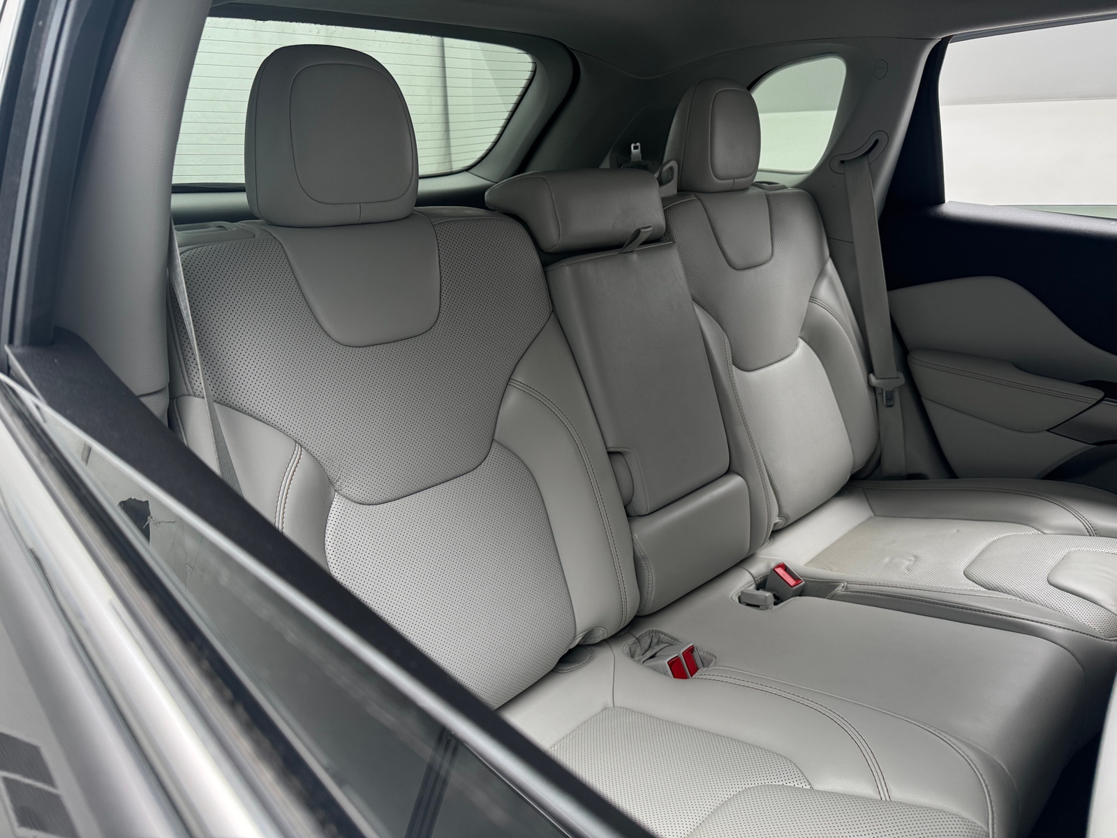 Thumbnail: 2020 Jeep Cherokee - 5