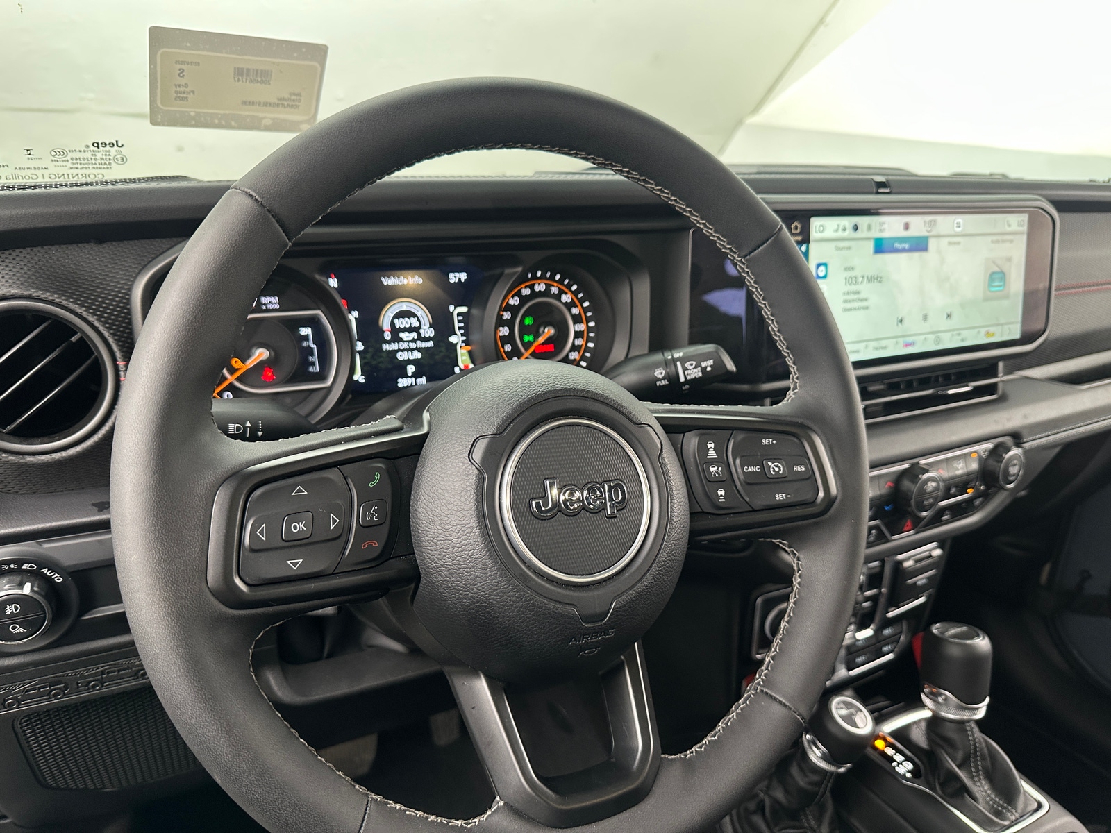 Thumbnail: 2025 Jeep Gladiator - 4