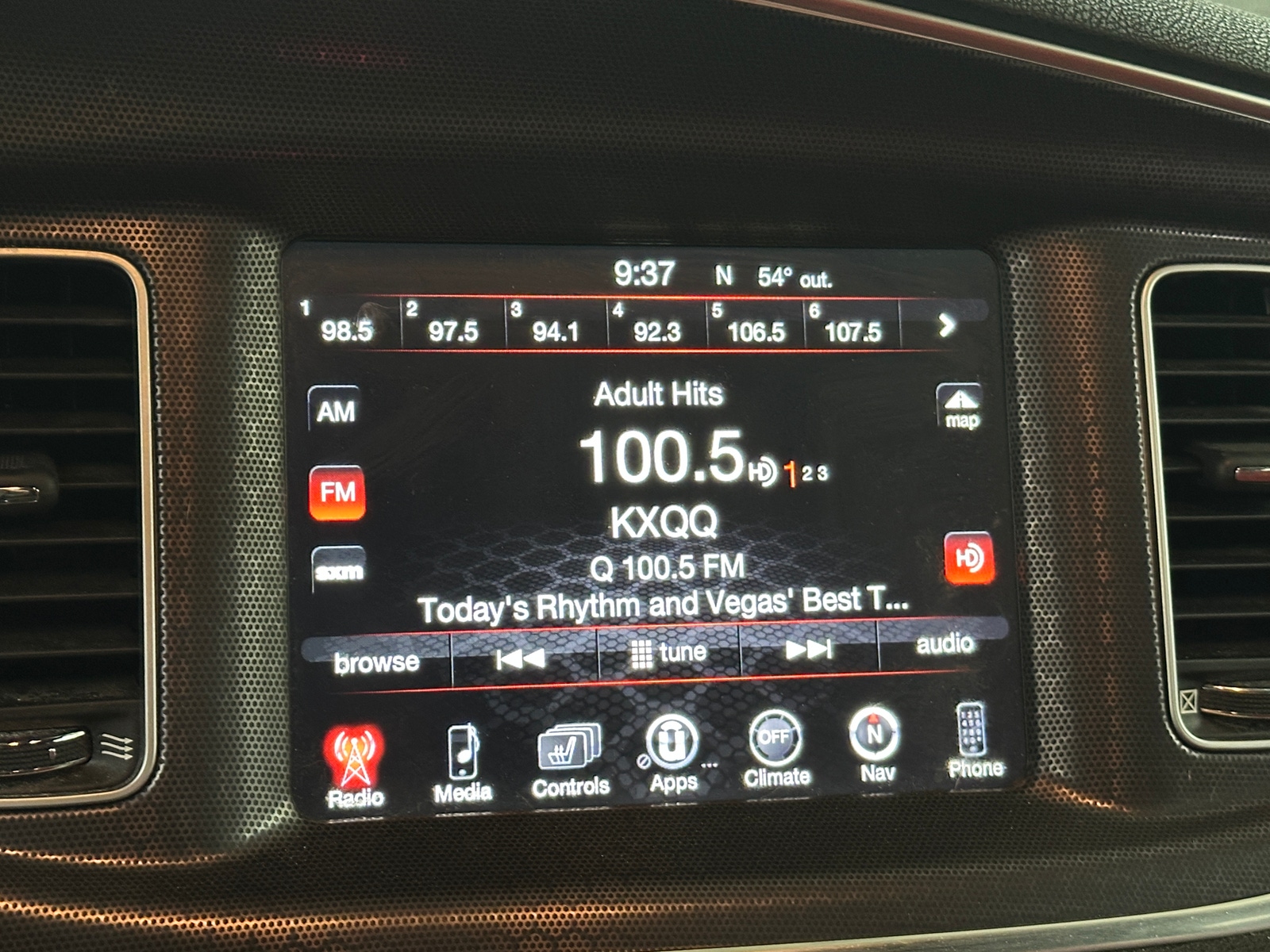 Thumbnail: 2015 Dodge Charger - 4