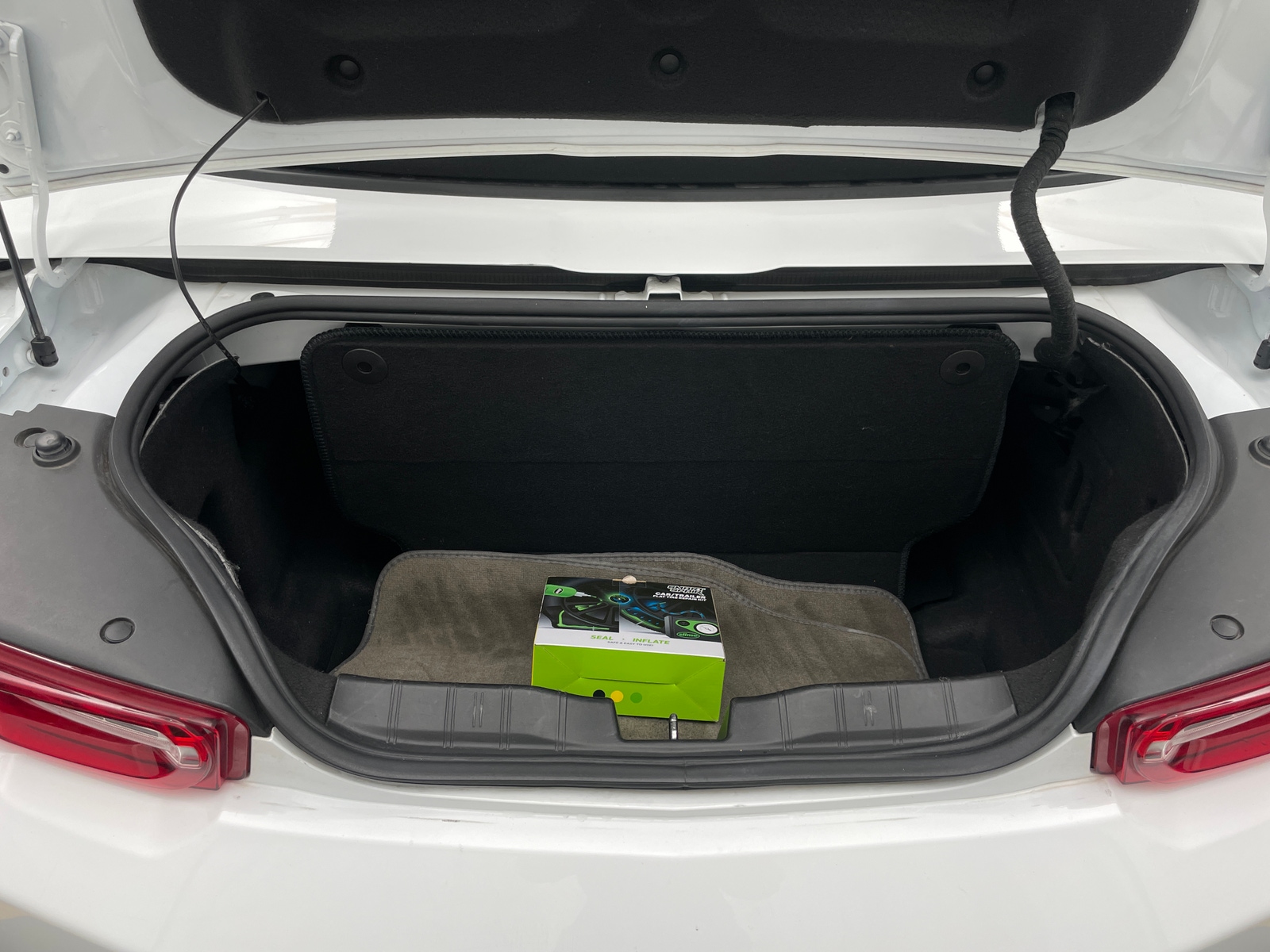 Thumbnail: 2019 Chevrolet Camaro - 7