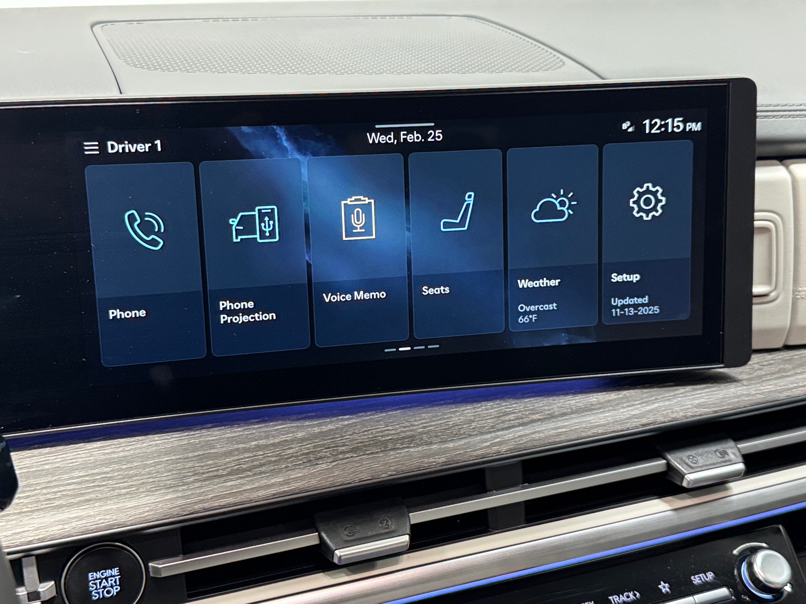 Thumbnail: 2025 Hyundai Santa Fe - 3