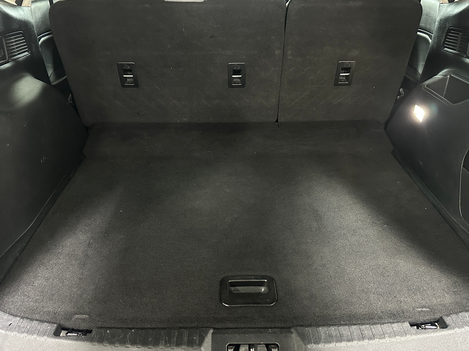 Thumbnail: 2020 Ford Edge - 6