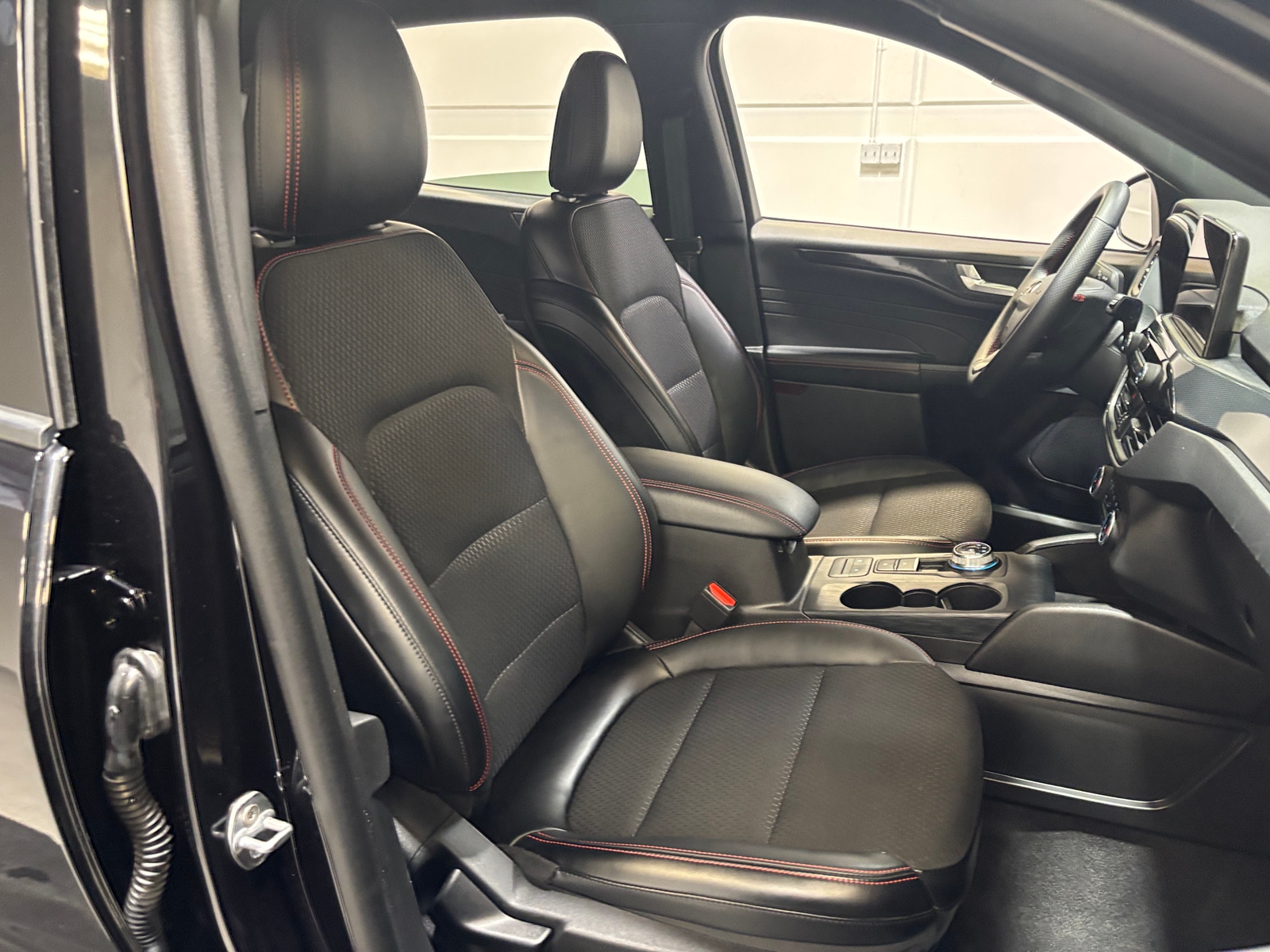 Thumbnail: 2025 Ford Escape - 2