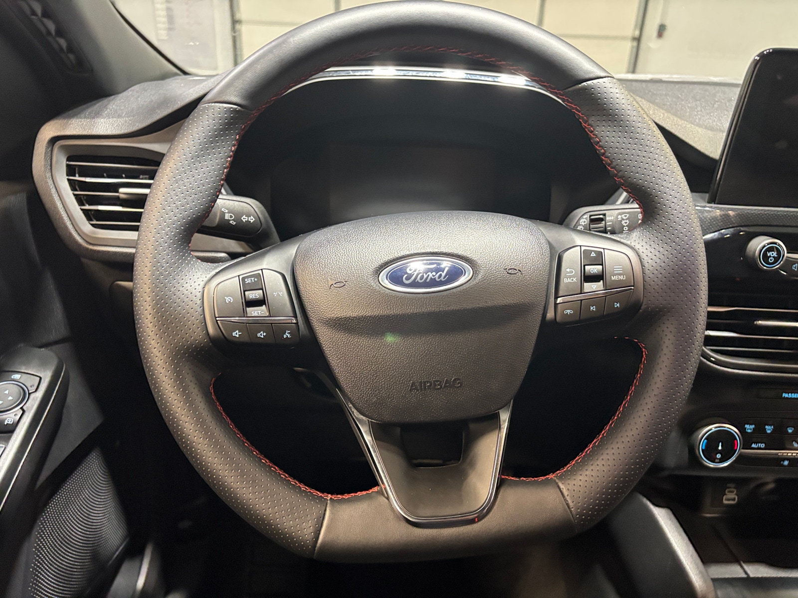 Thumbnail: 2025 Ford Escape - 5