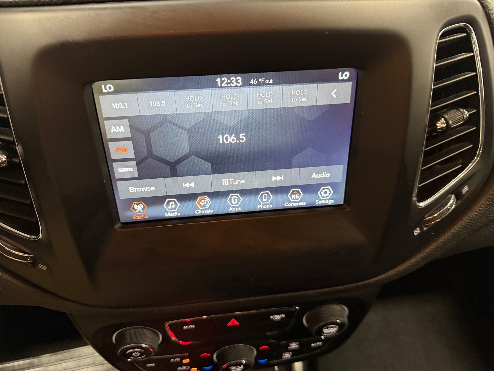 Thumbnail: 2021 Jeep Compass - 4