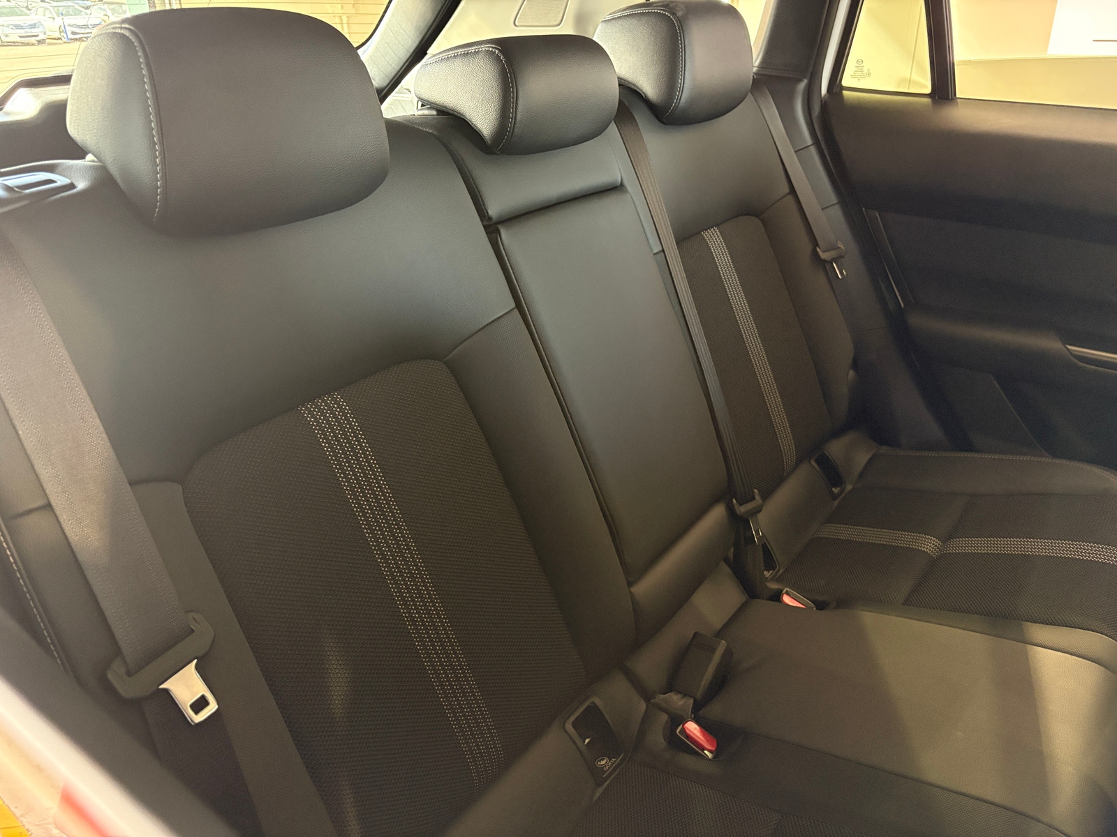 Thumbnail: 2025 Mazda CX-50 - 6