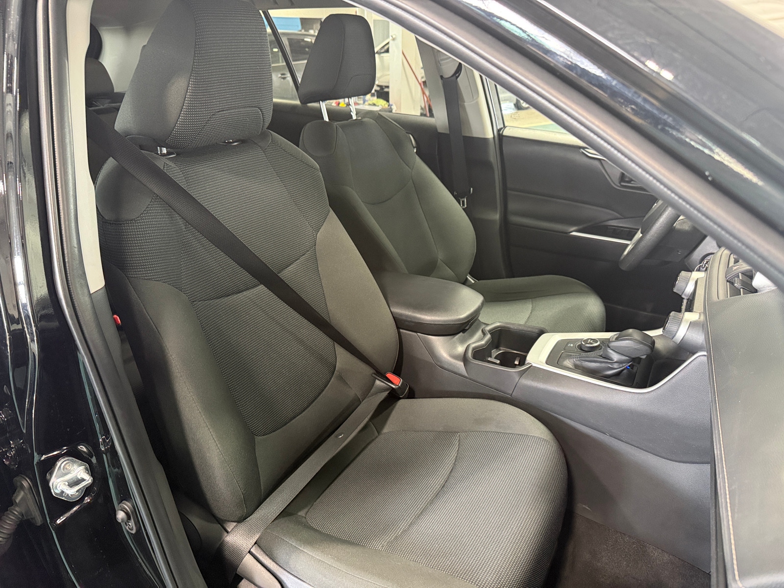 Thumbnail: 2025 Toyota RAV4 - 2