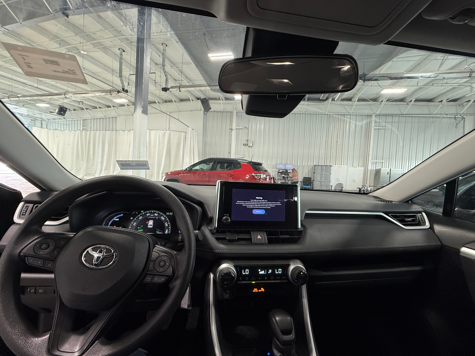 Thumbnail: 2025 Toyota RAV4 - 3