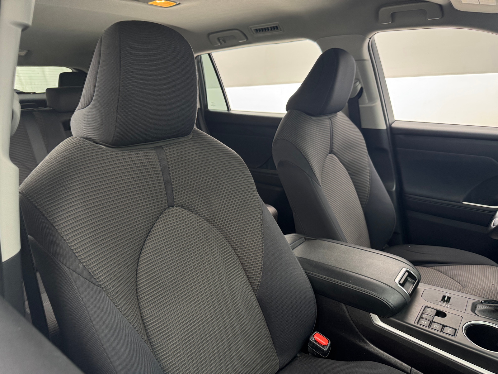 Thumbnail: 2023 Toyota Highlander - 2