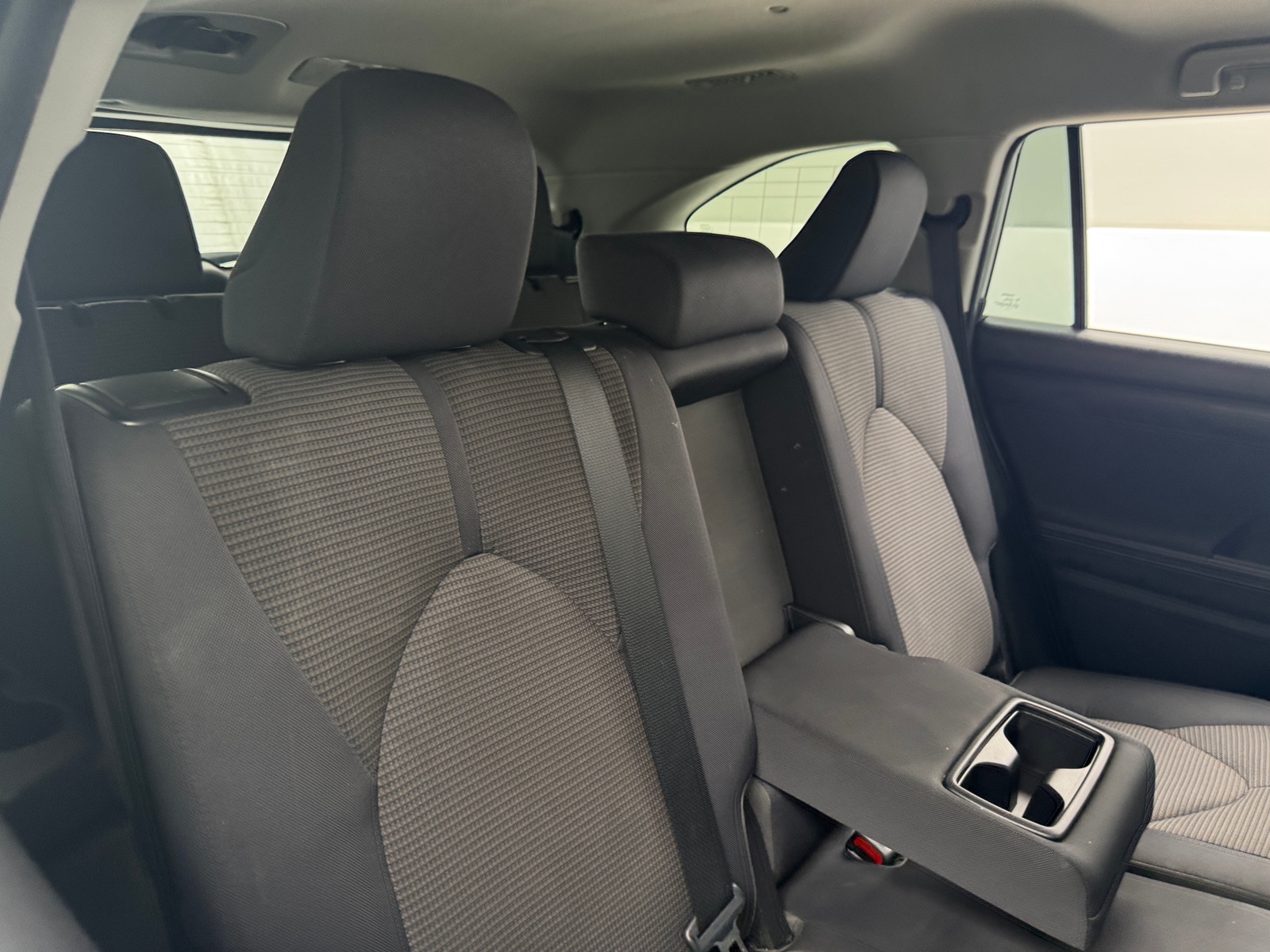 Thumbnail: 2023 Toyota Highlander - 6