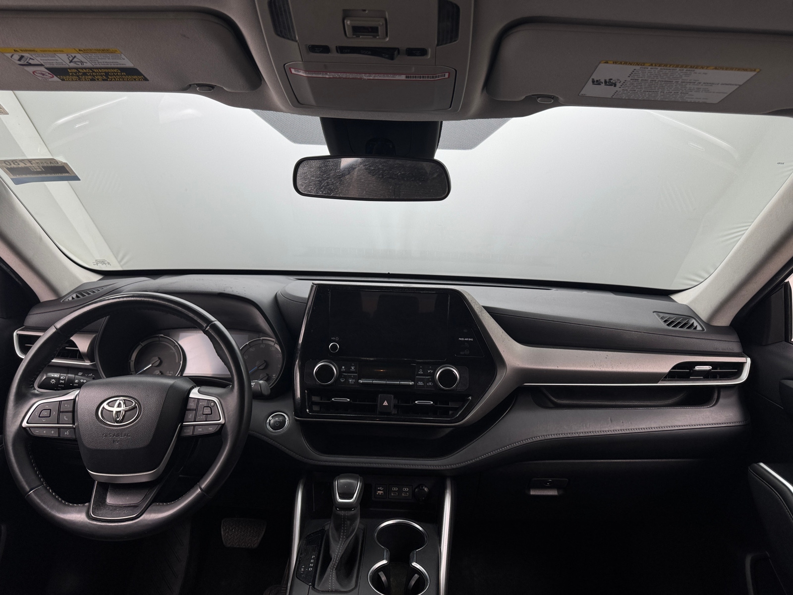 Thumbnail: 2023 Toyota Highlander - 3