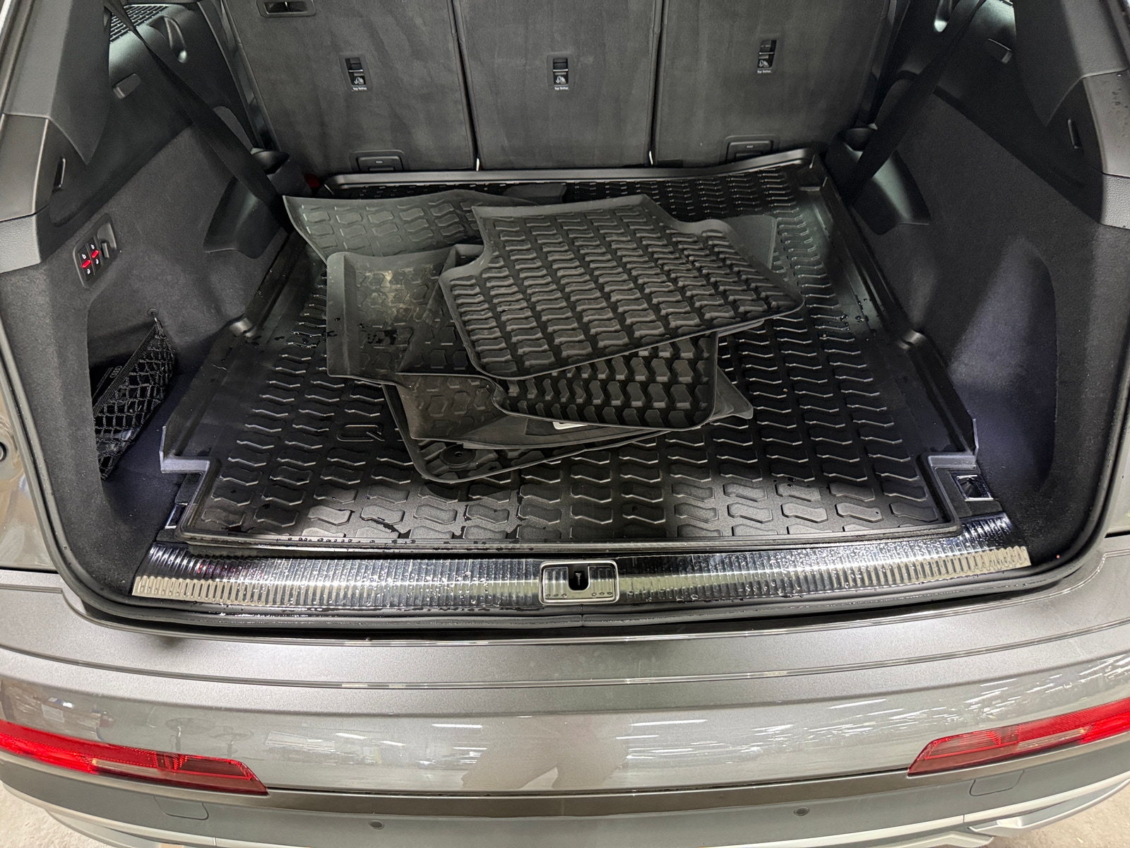 Thumbnail: 2021 Audi Q7 - 6