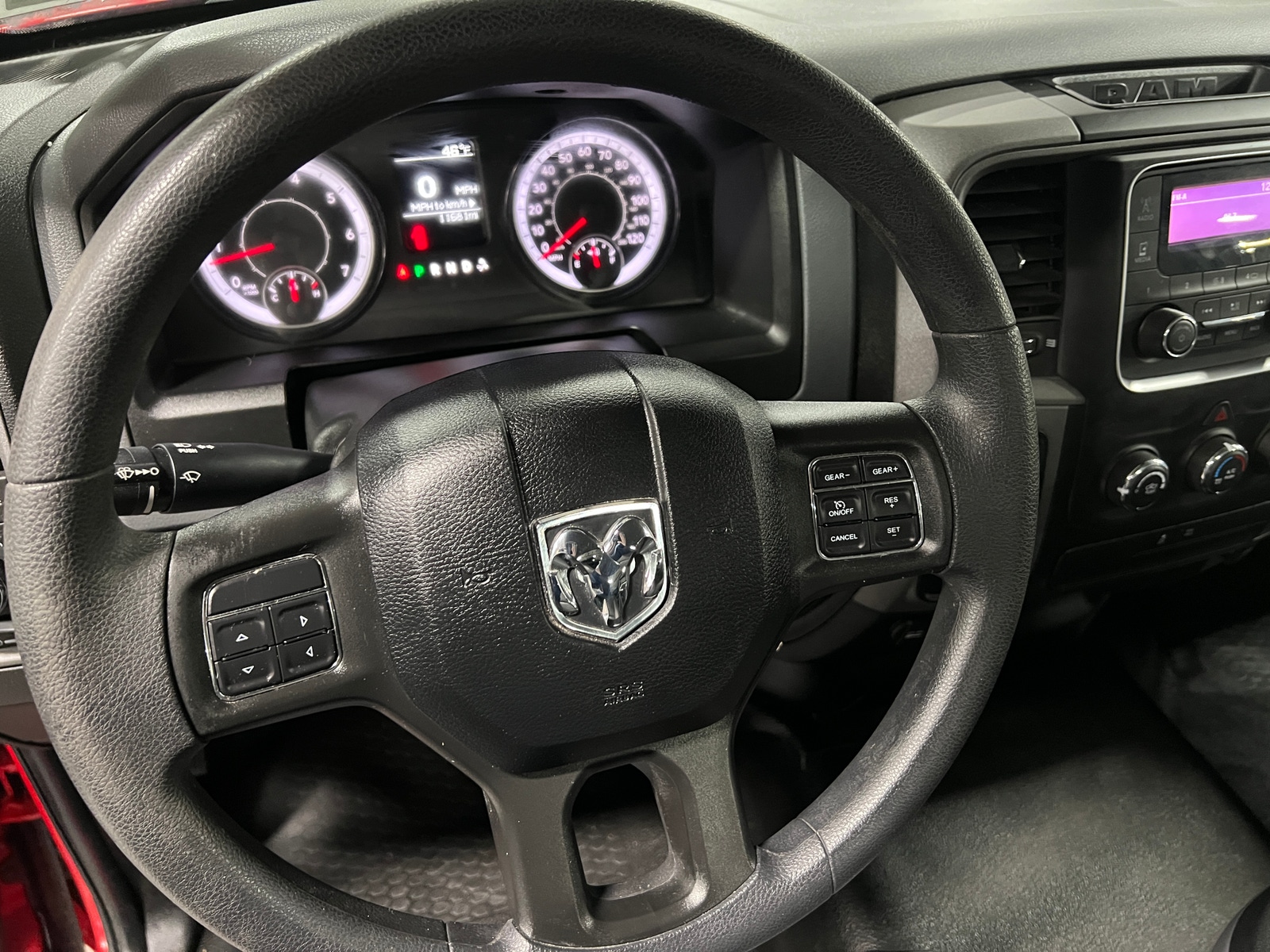 Thumbnail: 2020 RAM 1500 Classic - 4