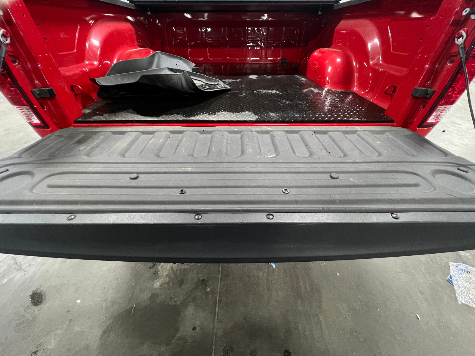 Thumbnail: 2020 RAM 1500 Classic - 6