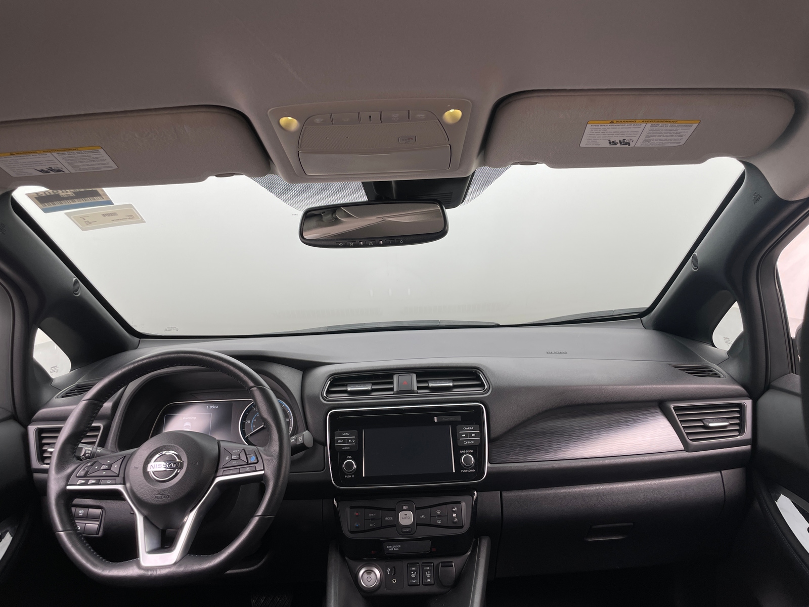 Thumbnail: 2018 Nissan Leaf - 3