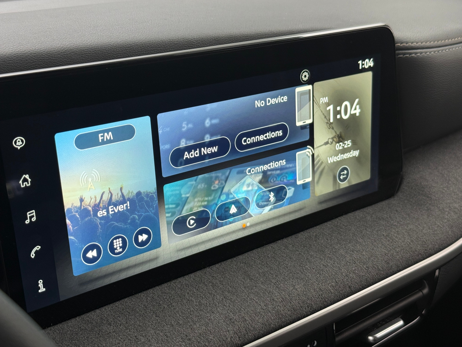 Thumbnail: 2025 Nissan Kicks - 4