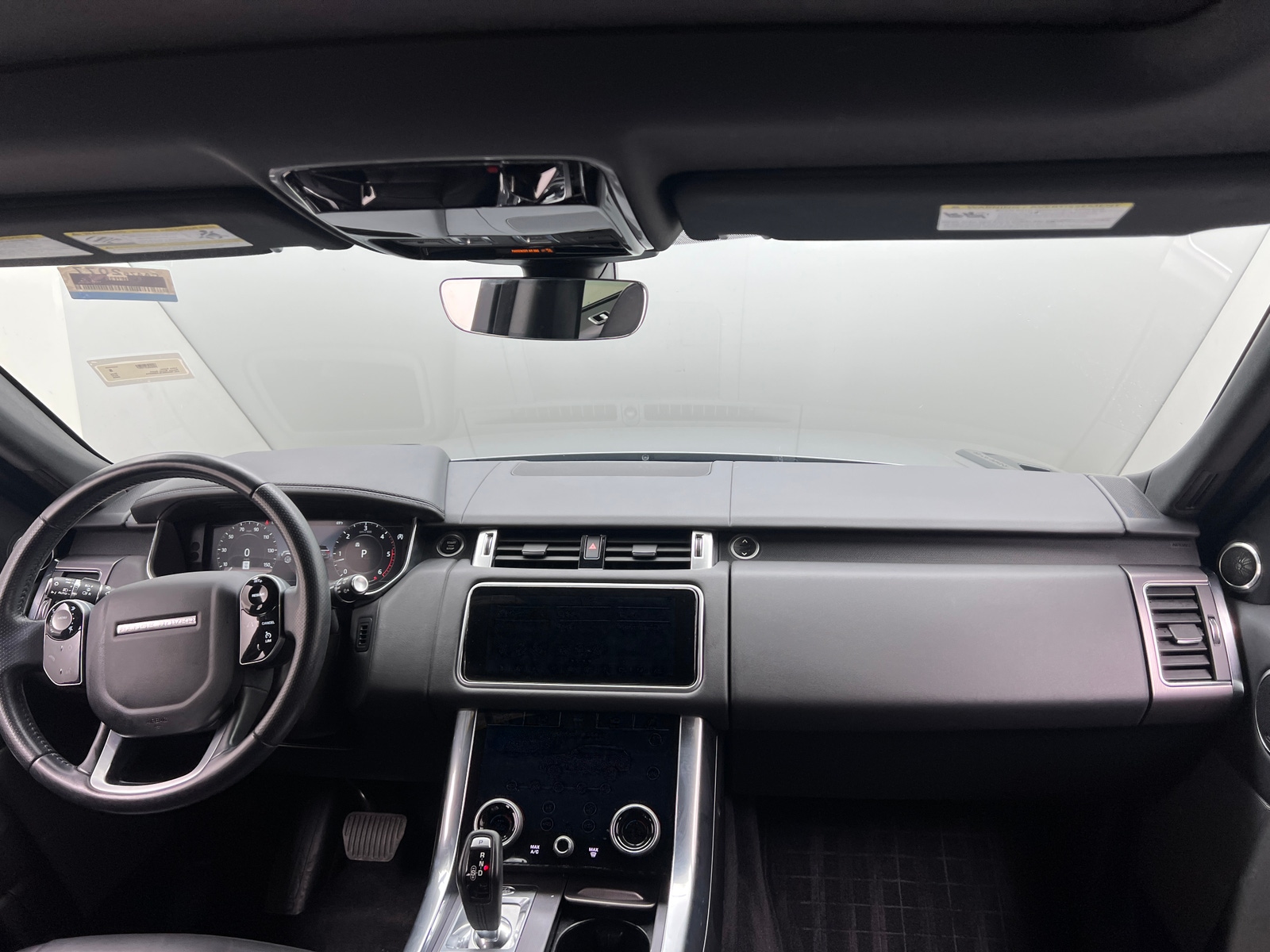 Thumbnail: 2020 Land Rover Range Rover Sport - 2