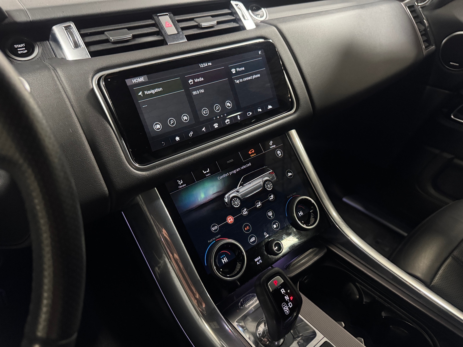 Thumbnail: 2020 Land Rover Range Rover Sport - 3