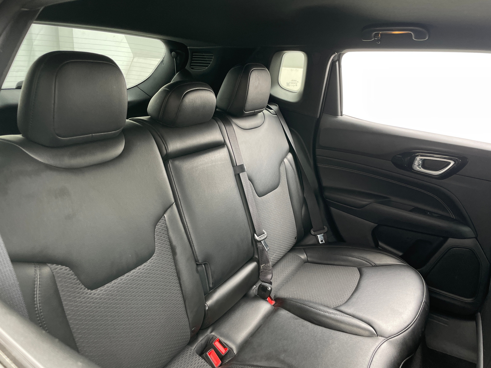 Thumbnail: 2022 Jeep Compass - 6