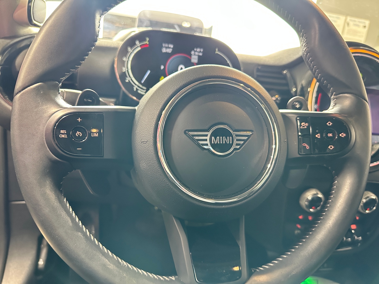 Thumbnail: 2023 MINI Cooper Clubman - 4