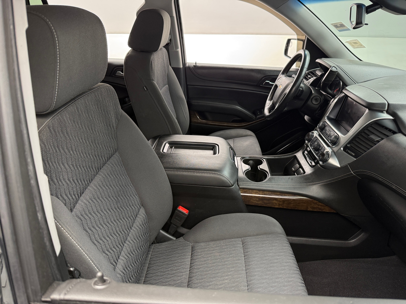 Thumbnail: 2019 Chevrolet Tahoe - 2