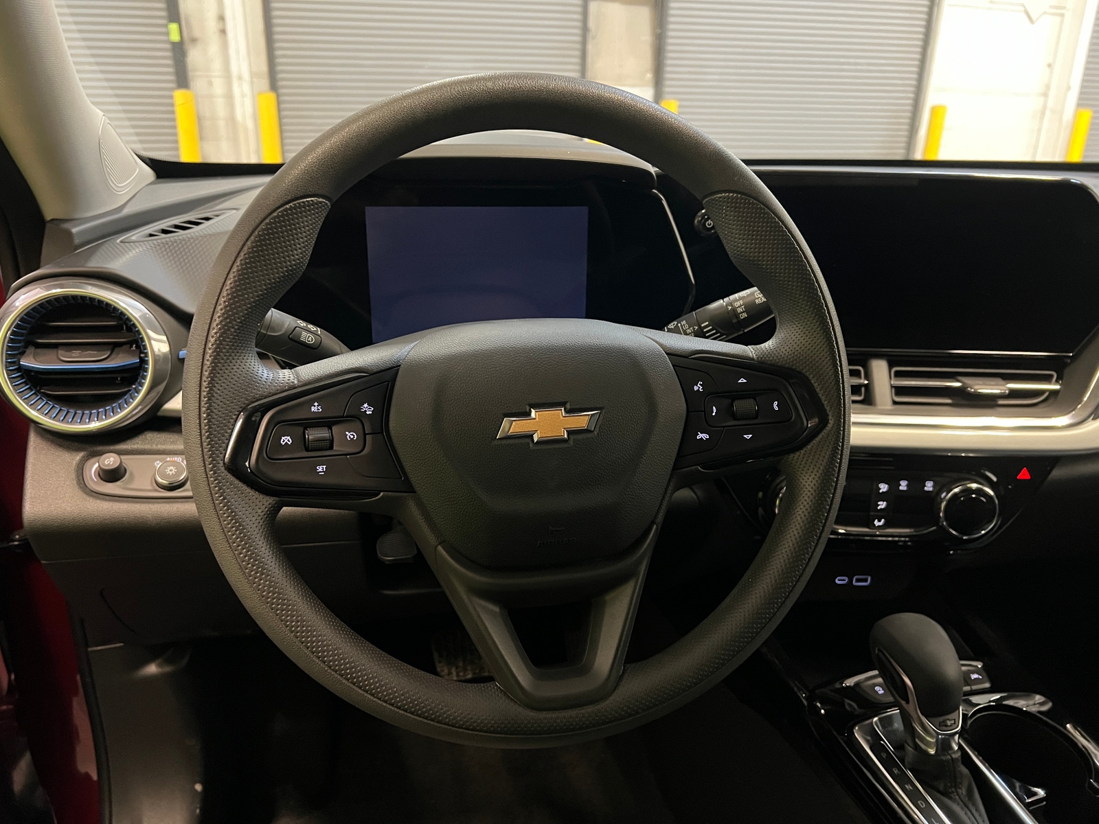 Thumbnail: 2025 Chevrolet Trax - 5