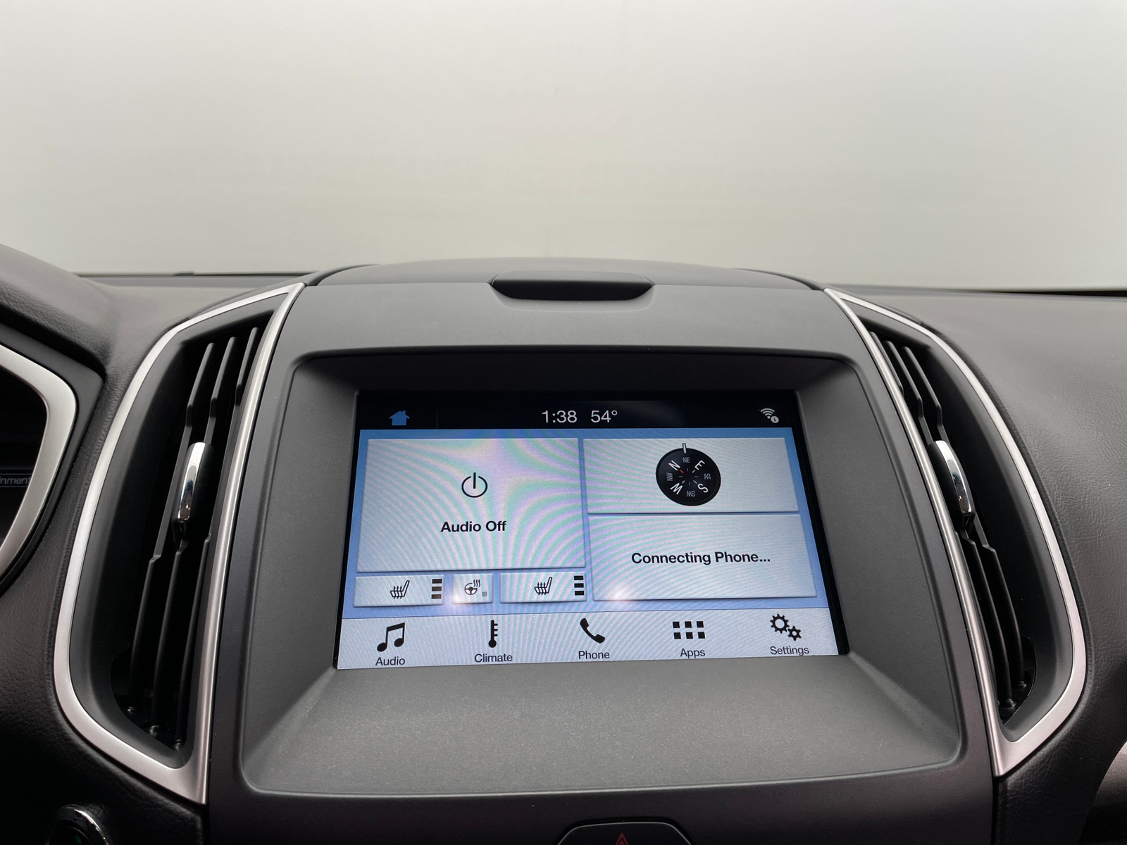 Thumbnail: 2017 Ford Edge - 3