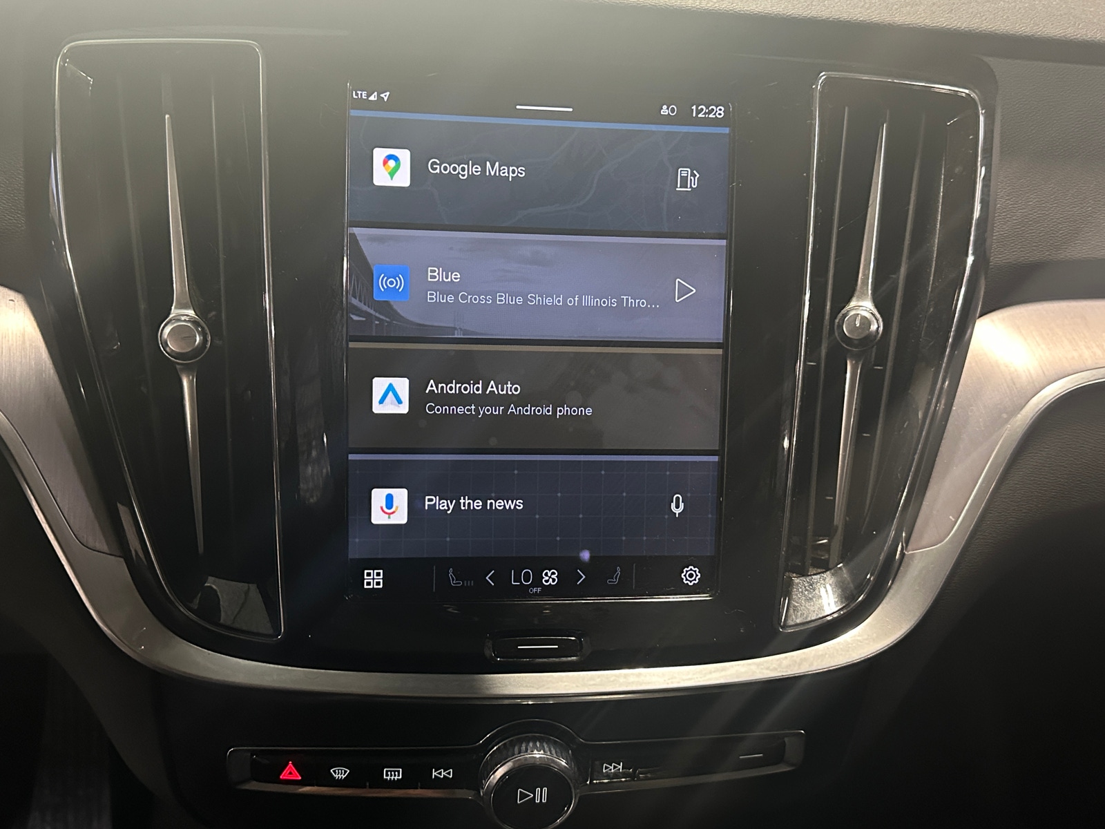 Thumbnail: 2024 Volvo S60 - 4