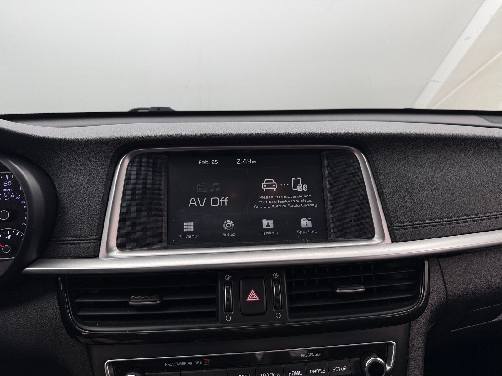 Thumbnail: 2019 Kia Optima - 4