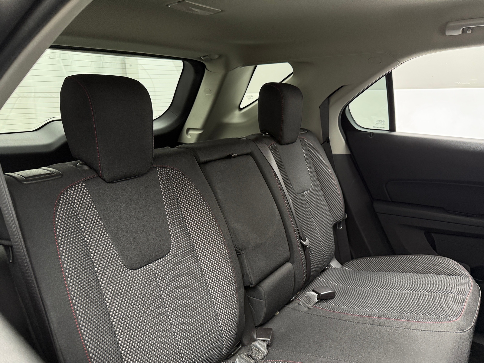 Thumbnail: 2017 Chevrolet Equinox - 6