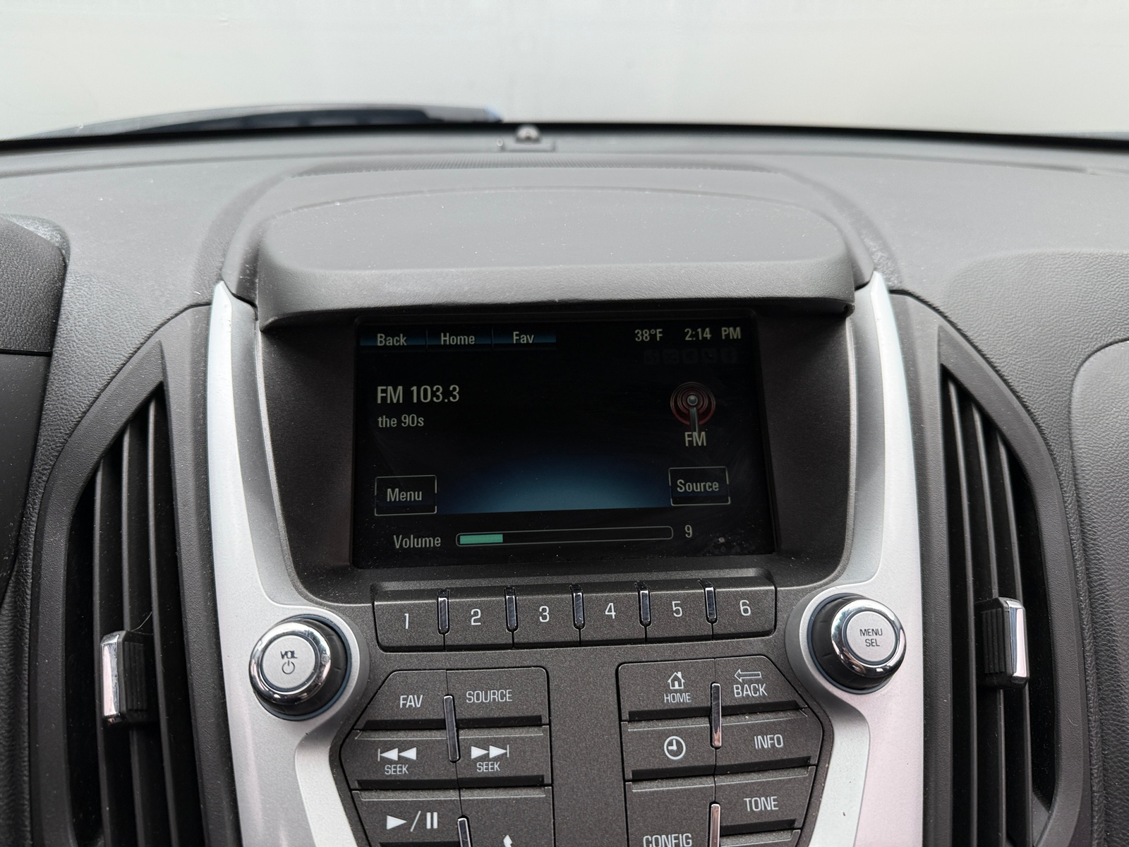 Thumbnail: 2017 Chevrolet Equinox - 4