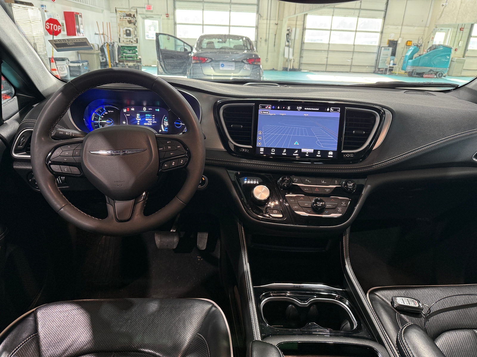 Thumbnail: 2024 Chrysler Pacifica - 2