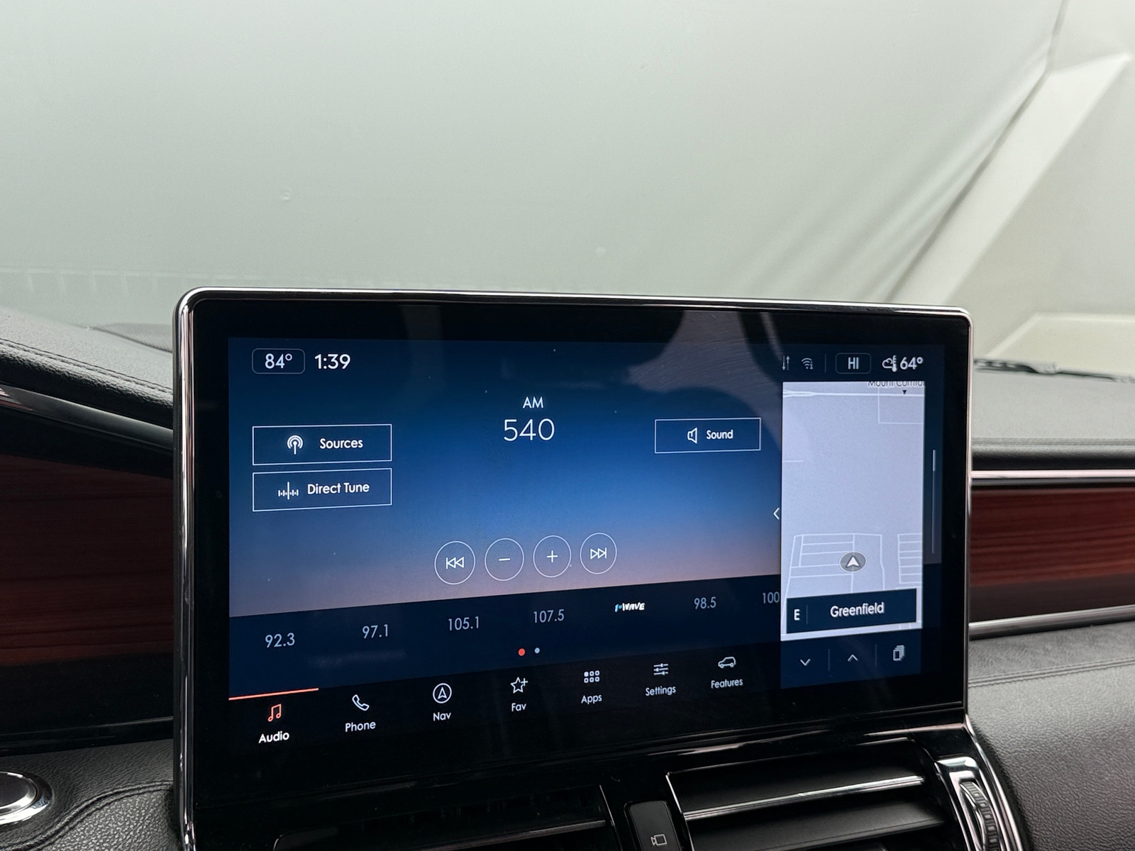 Thumbnail: 2024 Lincoln Navigator L - 3