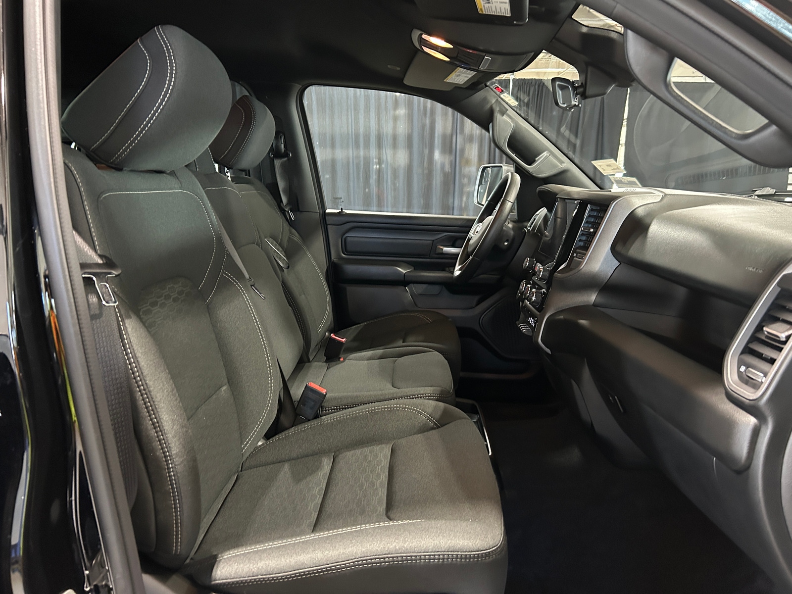 Thumbnail: 2025 RAM 1500 - 2